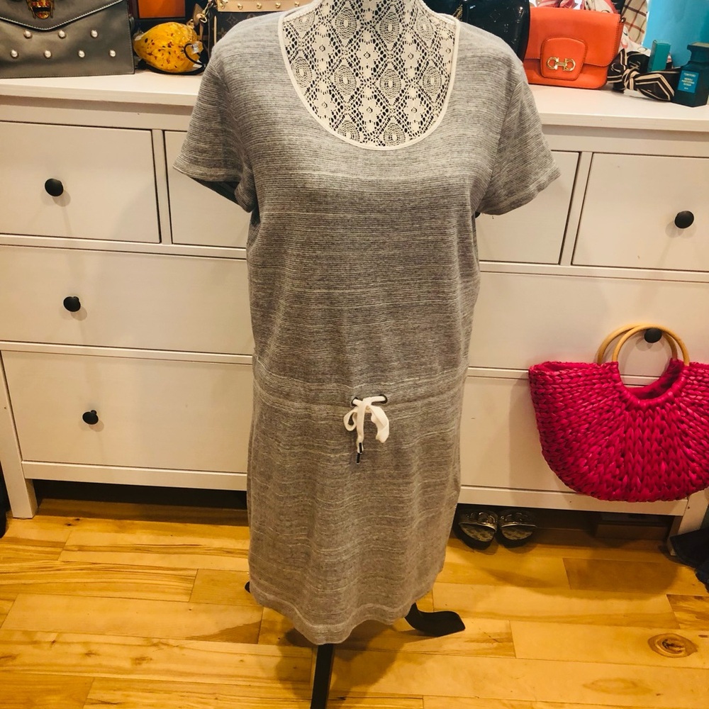 Roots T-shirt Dress